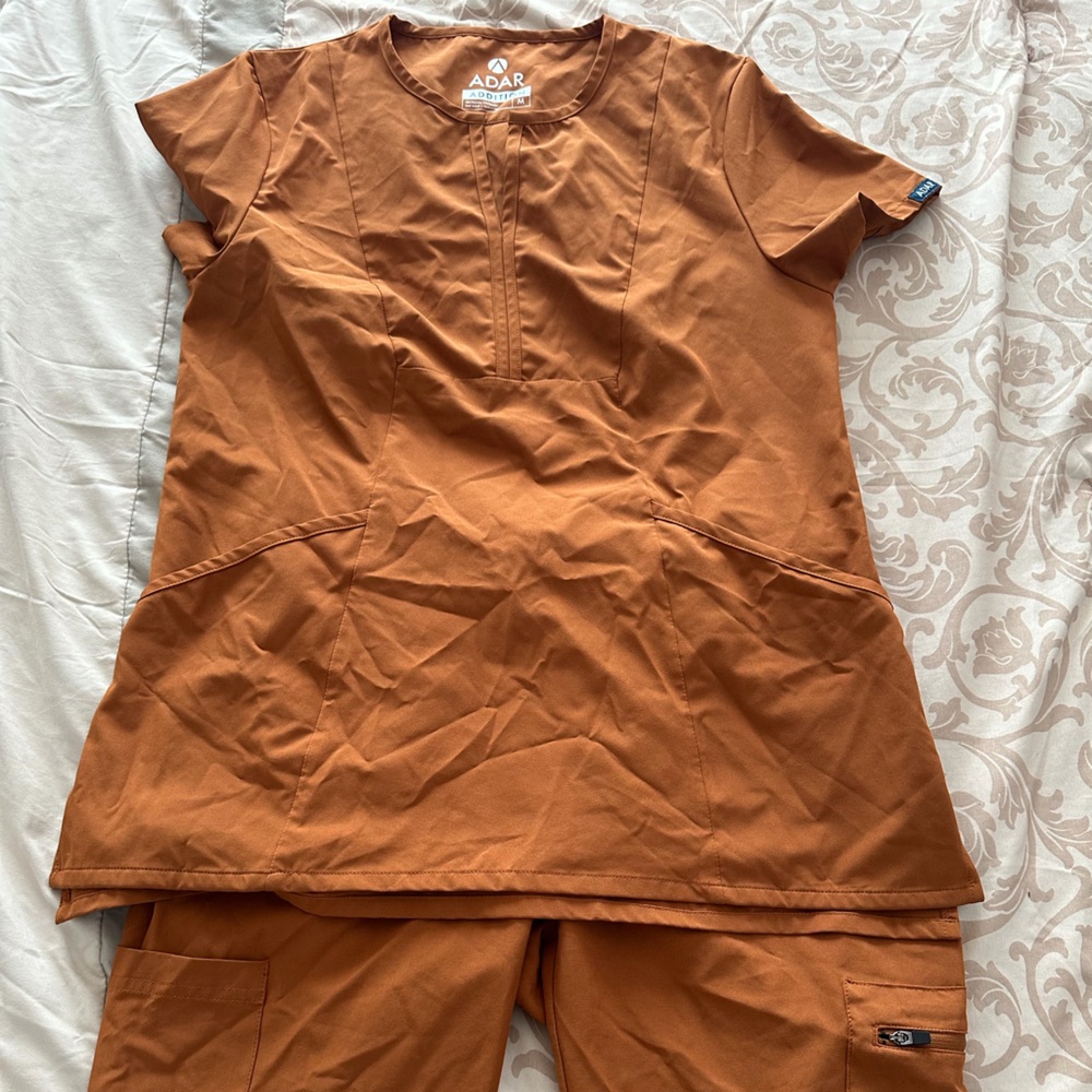 Adar Women's Medical Scrubs